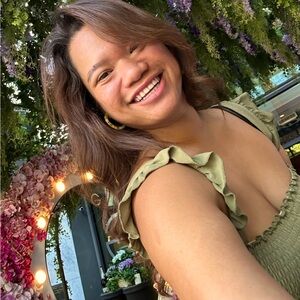 Meet your Posher, Abegail